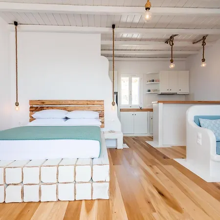 Milesian Apartment Adamantas (Milos)