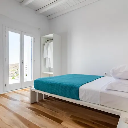 Apartment Milesian Adamantas (Milos)