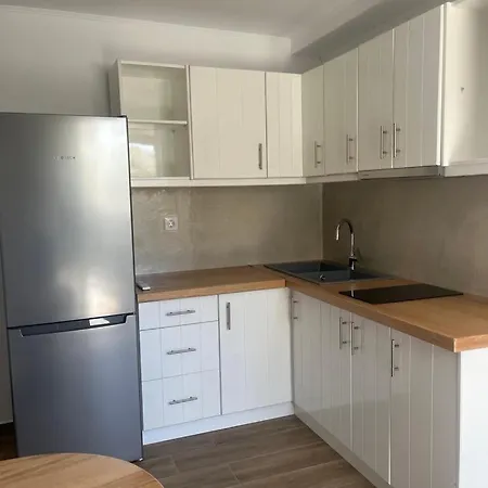 Milesian Apartment Adamantas (Milos)