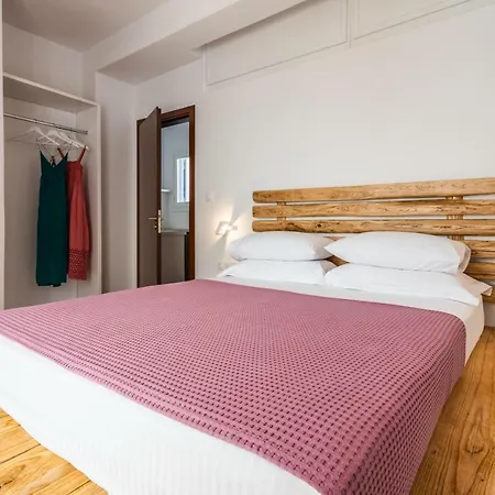 Milesian Apartment
