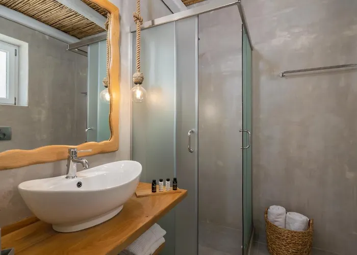 Milesian Adamantas (Milos)