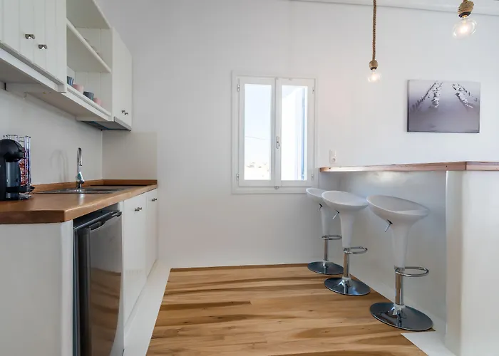 Milesian Adamantas (Milos)